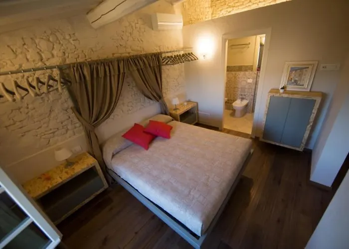 酒店 Il Maramaldo Bed&breakfast-restaurant 拉亚蒂科